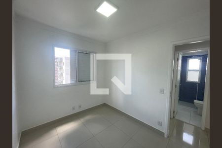 Quarto 1 de apartamento à venda com 2 quartos, 52m² em Jardim Flor da Montanha, Guarulhos