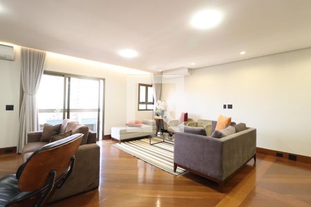 Sala de apartamento para alugar com 5 quartos, 264m² em Fundinho, Uberlândia