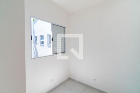 Quarto 2 de casa para alugar com 2 quartos, 59m² em Vila Guarani (zona Sul), São Paulo