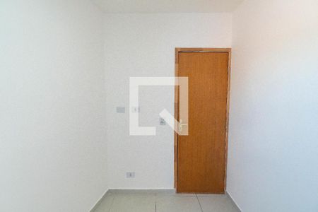 Quarto 2 de casa para alugar com 2 quartos, 59m² em Vila Guarani (zona Sul), São Paulo