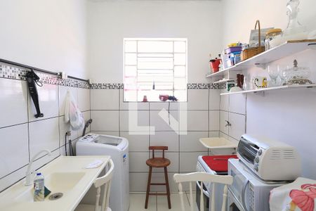 Cozinha e Área de Serviço de casa à venda com 3 quartos, 180m² em Sagrada Família, Belo Horizonte