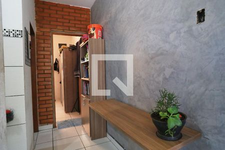 Corredor de casa à venda com 3 quartos, 180m² em Sagrada Família, Belo Horizonte