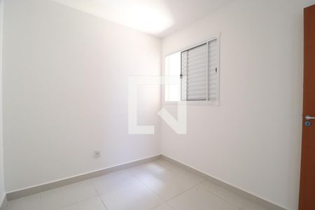 Quarto 1 de apartamento para alugar com 2 quartos, 79m² em Chácaras Tubalina E Quartel, Uberlândia