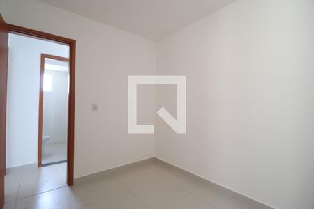Quarto 1 de apartamento para alugar com 2 quartos, 79m² em Chácaras Tubalina E Quartel, Uberlândia