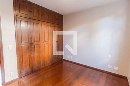 Suíte de apartamento para alugar com 4 quartos, 130m² em Serra, Belo Horizonte