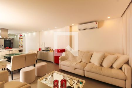 Sala/Cozinha de casa à venda com 3 quartos, 170m² em Quarta Parada, São Paulo