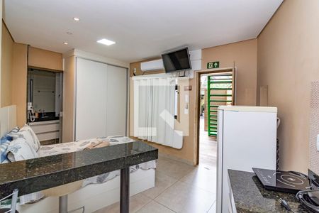 Cozinha de kitnet/studio para alugar com 1 quarto, 28m² em Minas Brasil, Belo Horizonte