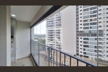 Varanda e área de serviço de apartamento à venda com 2 quartos, 47m² em Vila Anastácio, São Paulo