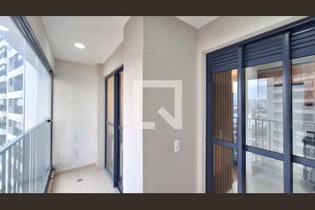 Varanda e área de serviço de apartamento à venda com 2 quartos, 47m² em Vila Anastácio, São Paulo