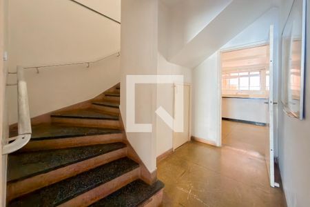 Escada de casa para alugar com 3 quartos, 150m² em Ipiranga, São Paulo