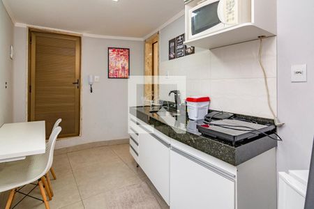 Cozinha de kitnet/studio para alugar com 1 quarto, 28m² em Minas Brasil, Belo Horizonte