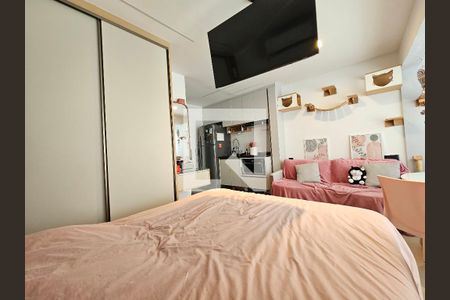 Sala/Quarto de apartamento à venda com 1 quarto, 28m² em Jardim das Acacias, São Paulo