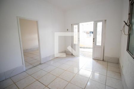 Sala de casa para alugar com 2 quartos, 50m² em Irajá, Rio de Janeiro