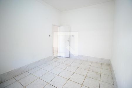 Quarto 1 de casa para alugar com 2 quartos, 50m² em Irajá, Rio de Janeiro