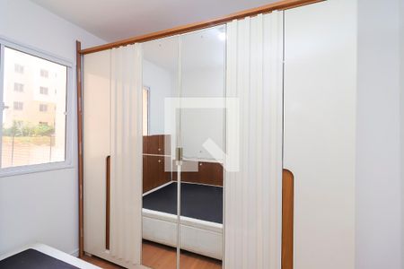 Quarto 1 - Armários de apartamento para alugar com 2 quartos, 44m² em Gleba do Pêssego, São Paulo