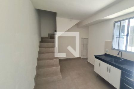 Cozinha de casa para alugar com 2 quartos, 55m² em Parque Continental I, Guarulhos