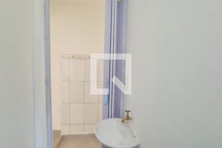Lavabo de casa para alugar com 2 quartos, 55m² em Parque Continental I, Guarulhos