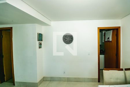 Casa à venda com 2 quartos, 167m² em Ouro Preto, Belo Horizonte