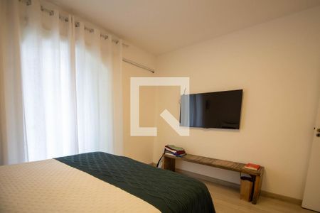 Suíte  1 de casa à venda com 4 quartos, 200m² em Vila Progredior, São Paulo