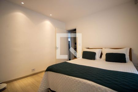 Suíte 1 de casa à venda com 4 quartos, 200m² em Vila Progredior, São Paulo