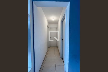 Corredor de apartamento para alugar com 2 quartos, 42m² em Jardim Sao Saverio, São Paulo