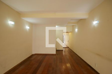 Sala de estar de casa à venda com 3 quartos, 150m² em Chácara Santo Antônio (zona Sul), São Paulo