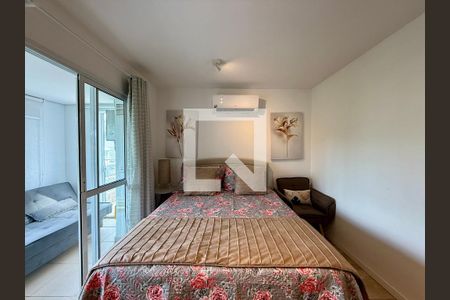 Quarto  de kitnet/studio para alugar com 0 quarto, 35m² em Campo Belo, São Paulo