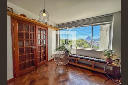 Apartamento para alugar com 3 quartos, 100m² em Laranjeiras, Rio de Janeiro