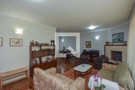 Sala de casa à venda com 4 quartos, 250m² em Interlagos, São Paulo