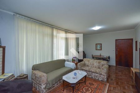 Sala de casa à venda com 4 quartos, 250m² em Interlagos, São Paulo