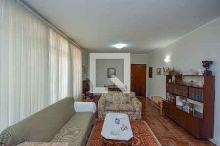 Sala de casa à venda com 4 quartos, 250m² em Interlagos, São Paulo