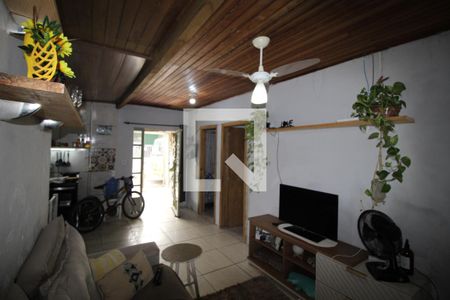 Sala de casa à venda com 3 quartos, 100m² em Sarandi, Porto Alegre