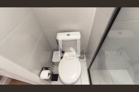 Banheiro de kitnet/studio para alugar com 1 quarto, 24m² em Vila Mariana, São Paulo