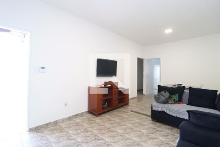 Sala de casa para alugar com 3 quartos, 220m² em Jardim das Palmeiras, Uberlândia