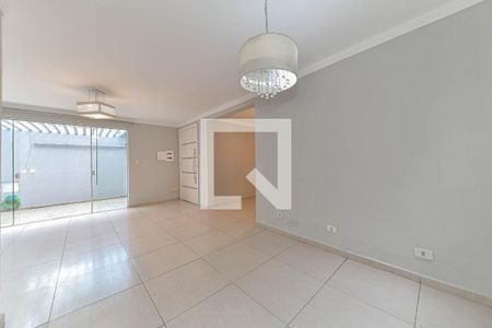 Casa à venda com 3 quartos, 180m² em Campo Belo, São Paulo