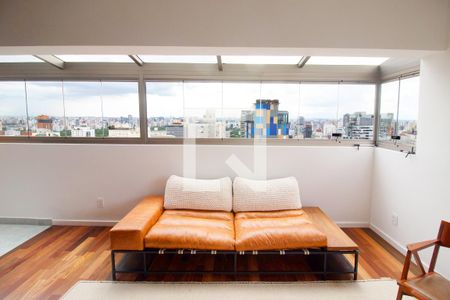 Apartamento para alugar com 1 quarto, 46m² em Cerqueira César, São Paulo