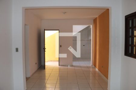 Casa para alugar com 2 quartos, 70m² em Jardim Sao Miguel, Cotia