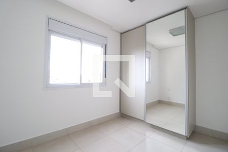 Quarto 2 - Suíte de apartamento para alugar com 2 quartos, 78m² em Martins, Uberlândia