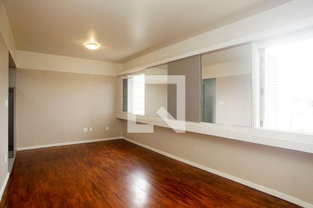 Studio Sala / Quarto de kitnet/studio à venda com 1 quarto, 30m² em Centro Histórico, Porto Alegre