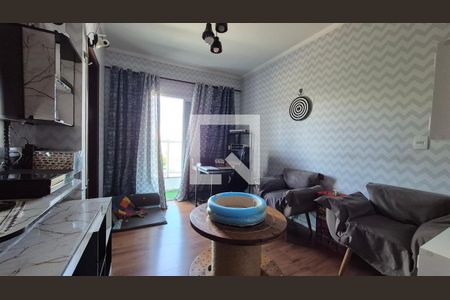 Suíte de casa de condomínio à venda com 2 quartos, 130m² em Vila Vitória, Santo André