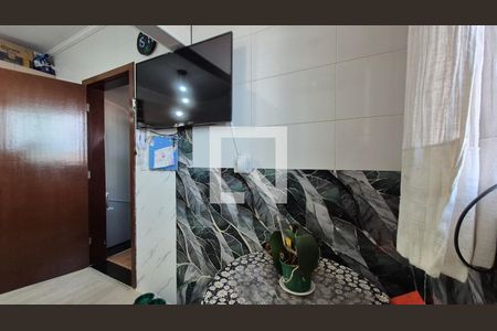 Lavanderia de casa de condomínio à venda com 2 quartos, 130m² em Vila Vitória, Santo André