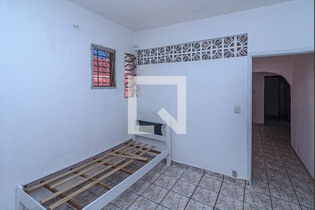 quarto 1_3 de casa para alugar com 2 quartos, 70m² em Parque Bristol, São Paulo