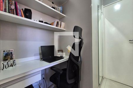 Estação de Trabalho - Corredor  de apartamento à venda com 2 quartos, 57m² em Jardim Ipaussurama, Campinas