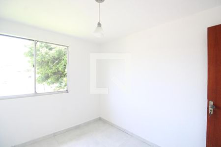 Quarto 1 de apartamento à venda com 3 quartos, 50m² em Taquara, Rio de Janeiro