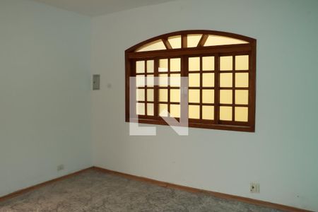 Casa para alugar com 2 quartos, 70m² em Jardim Sao Miguel, Cotia