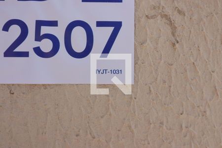 Placa  de apartamento à venda com 2 quartos, 45m² em Novo Osasco, Osasco
