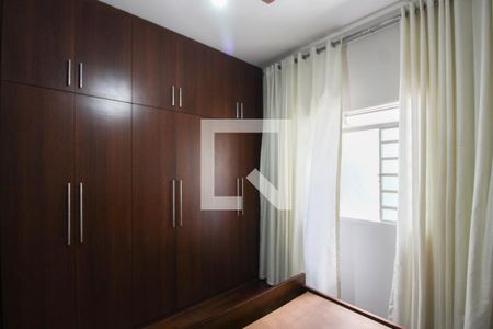 Suíte de casa à venda com 3 quartos, 200m² em Santa Amelia, Belo Horizonte