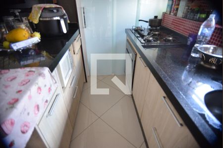 Cozinha de apartamento à venda com 2 quartos, 52m² em Vila Eldizia, Santo André