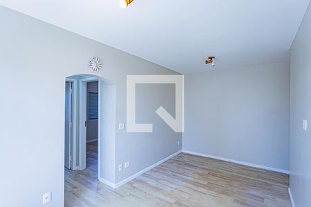 Sala de apartamento para alugar com 2 quartos, 54m² em Parque Maria Domitila, São Paulo