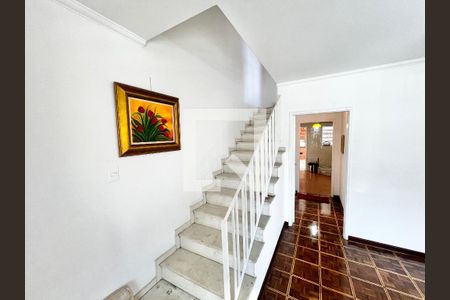 Escada de casa à venda com 3 quartos, 150m² em Jardim Sonia, São Paulo